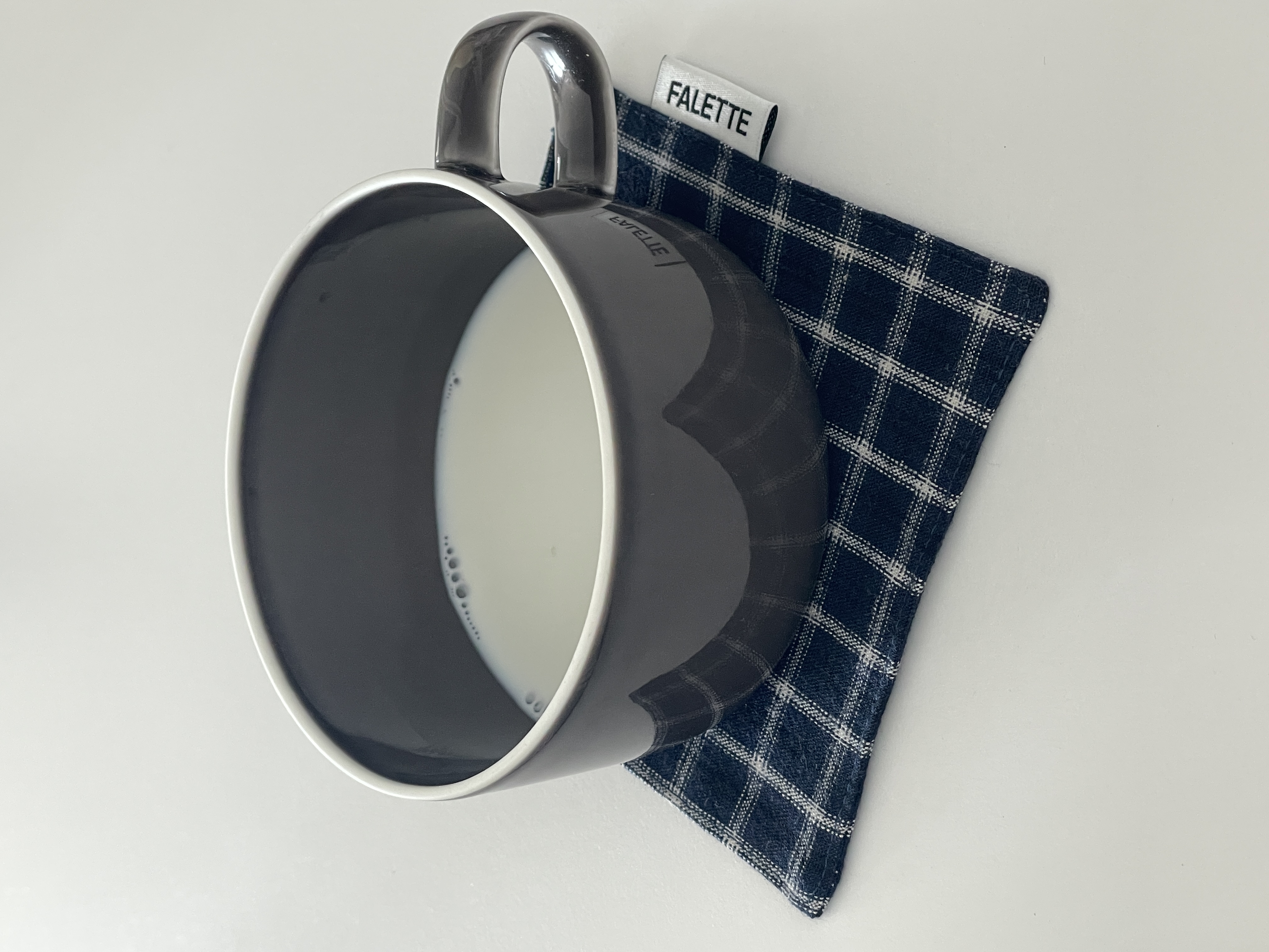 pla****님의 네이비 스몰 체크 리뷰 이미지